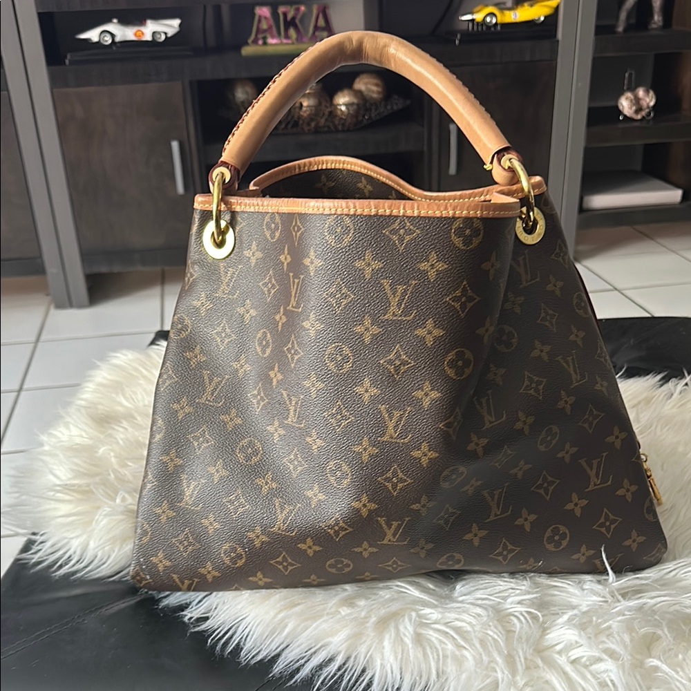 Louis Vuitton Brown Monogram Women's Bag
